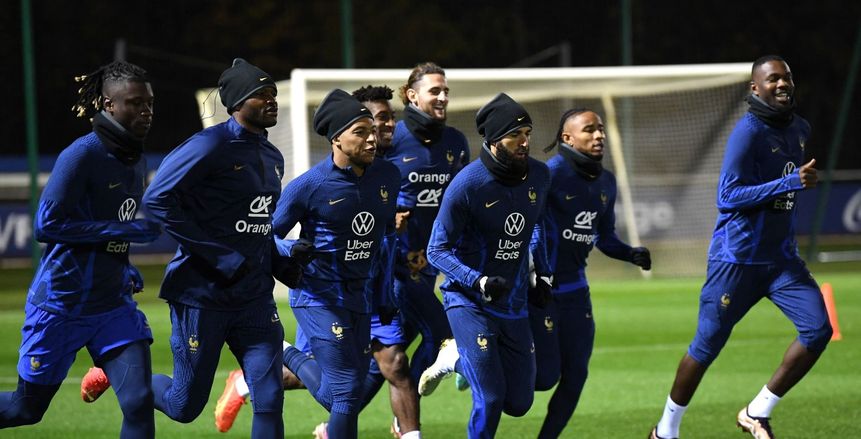 «مونت كارلو»: بنزيما يغادر تدريبات منتخب فرنسا لإصابته بإجهاد عضلي