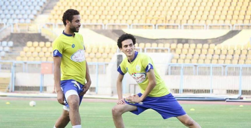 مصدر: محمد صادق يصل بيراميدز لتوقيع عقود انضمامه.. ويشارك في المران