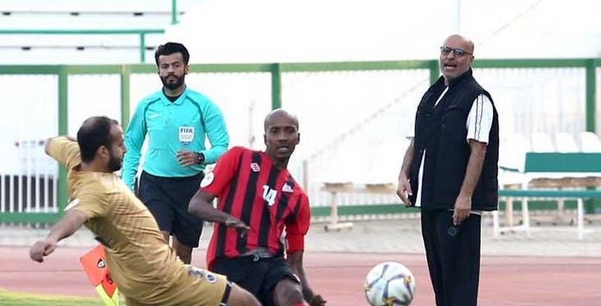 مدرب كويتي يطالب بترحيل الموسم أو إلغائه بسبب فيروس كورونا