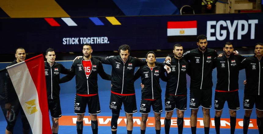 بعثة منتخب اليد تصل ستوكهولم استعدادا لمواجهة السويد بربع نهائي المونديال