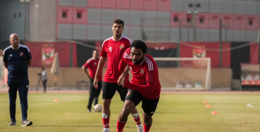 شوبير: الأهلي بدأ التفاوض مع حسين الشحات لتجديد عقده