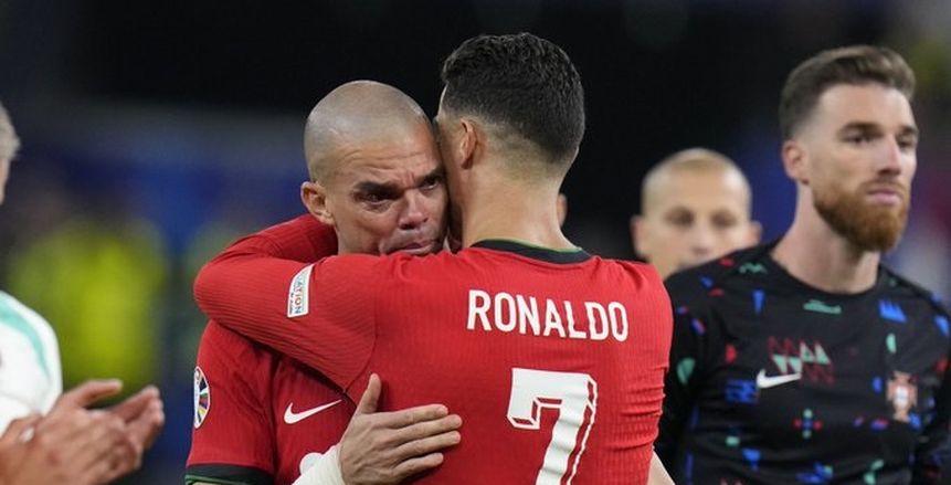 بيبي بعد خروج البرتغال: عناقي لرونالدو بعد المباراة يعني لي الكثير