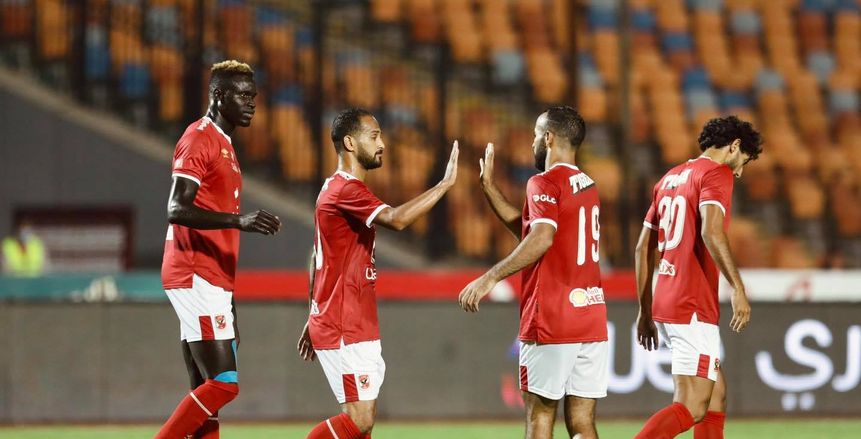 20 لاعبا في قائمة الأهلي لمواجهة الزمالك في القمة 120