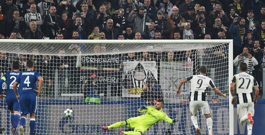 بالفيديو| ارتفاع نسب التسجيل ركلات جزاء في دوري الأبطال