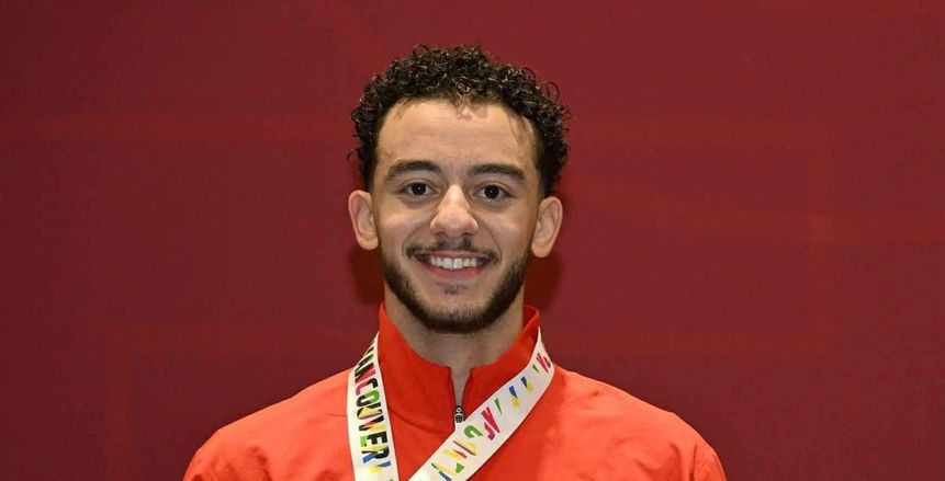 وزير الرياضة يهنئ محمد السيد بعد حصد برونزية كأس العالم لسيف المبارزة