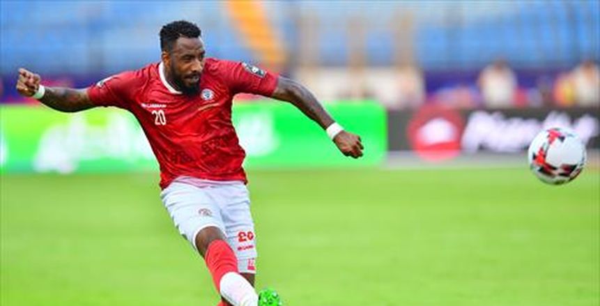 رئيس الاتحاد الأفريقي يهنىء منتخب مدغشقر في غرف خلع الملابس