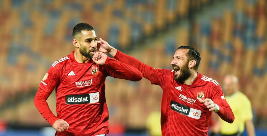 شوبير: الصفقة الجديدة تُطيح بـ«السولية» من تشكيل الأهلي ضد ريال مدريد