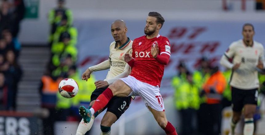 ليفربول يتعادل مع نوتنجهام بالشوط الأول في غياب «صلاح» و«ماني»