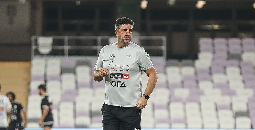 روي فيتوريا يرفض تدريب الأهلي.. وإدارة النادي تقاتل لإقناعه بالقبول