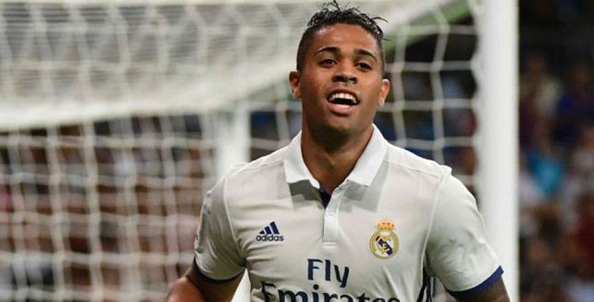 «ماريانو دياز» على أعتاب العودة لـ «ريال مدريد»