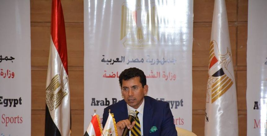 وزير الرياضة يجري اتصالاً هاتفياً للاطمئنان على بعثة البحر المتوسط
