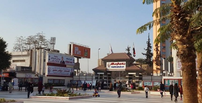 بالصور| جماهير الزمالك تتوافد على النادى