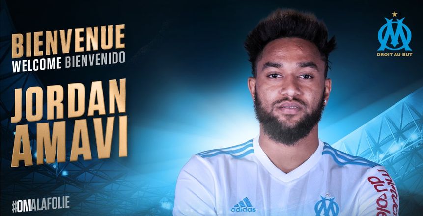 رسميا| مارسيليا يتعاقد مع لاعب أستون فيلا