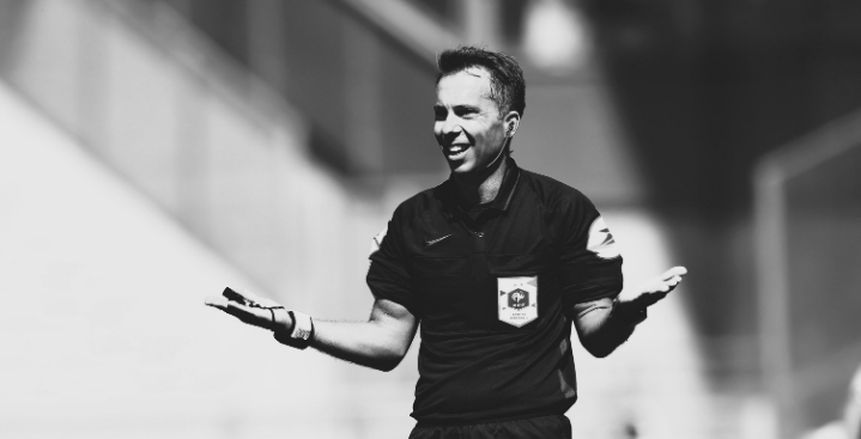 وفاة حكم فرنسي أثناء التدريبات قبل كأس العالم 2022