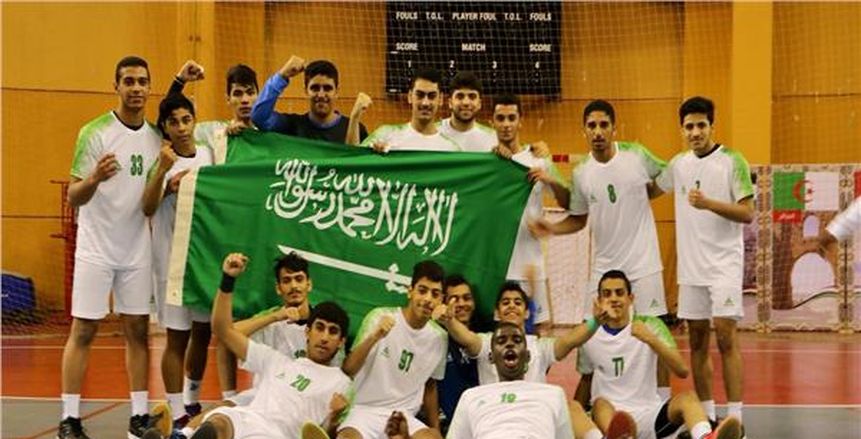 المنتخب السعودي يُغادر مطار القاهرة بعد انتهاء منافسات الدورة العربية