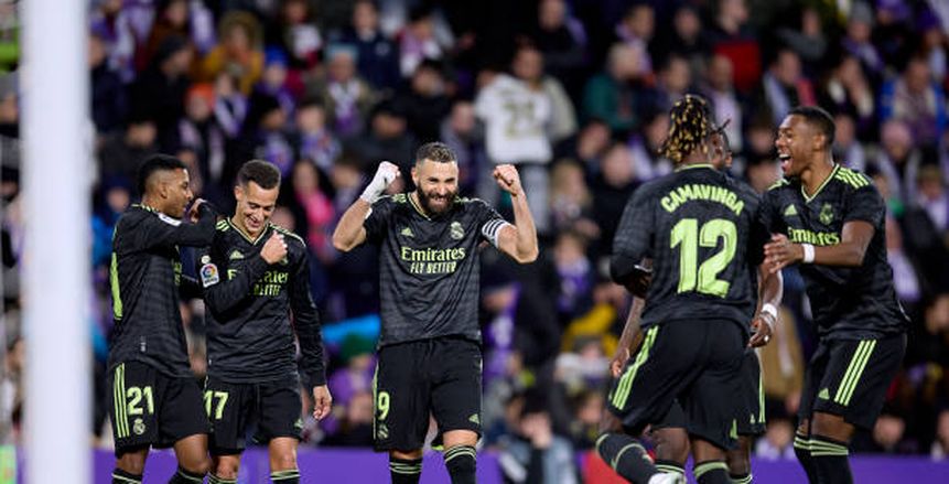 هل يغيب كريم بنزيما عن ريال مدريد ضد ليفربول؟.. شعر بإنزعاجات