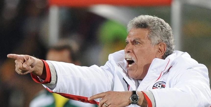 وفد من فريق الزمالك يزور حسن شحاتة للاطمئنان على صحته
