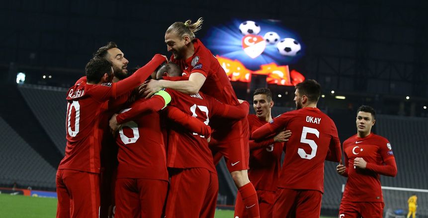 يورو 2020: جاريث بيل مهاجم منتخب ويلز وأوزان كاباك لاعب ليفربول بديلا بمنتخب تركيا