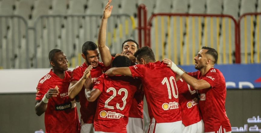 هل يتسلم الأهلي درع الدوري أمام الزمالك؟.. مصير الممر الشرفي