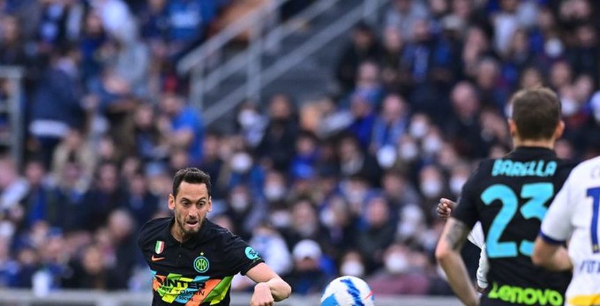 إنتر ميلان يعبر هيلاس فيرونا ويشعل الصراع على الدوري الإيطالي