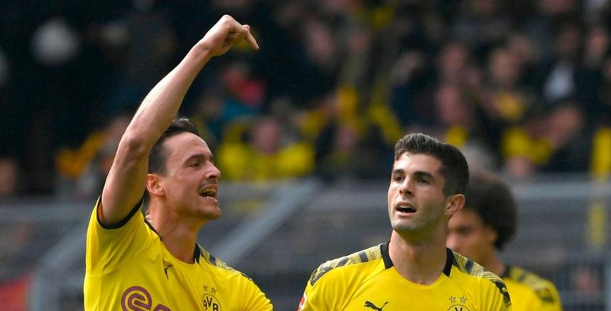 بالفيديو.. دورتموند يفوز على دوسلدورف بثلاثية مُثيرة.. ويؤجل حسم الدوري للجولة الأخيرة