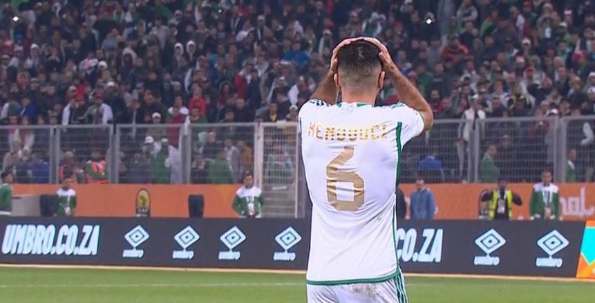 رد فعل أحمد قندوسي بعد إهدار ركلة ترجيح للجزائر ضد السنغال «فيديو»