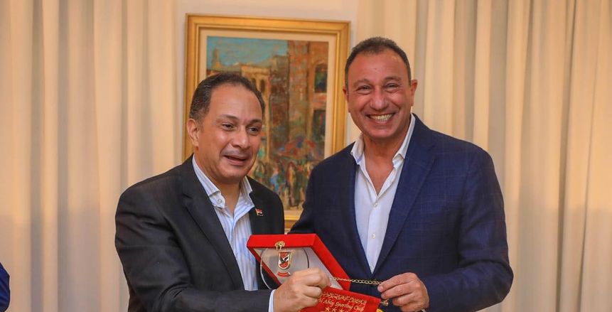 الخطيب يلبي دعوة السفير المصري بجنوب أفريقيا على العشاء