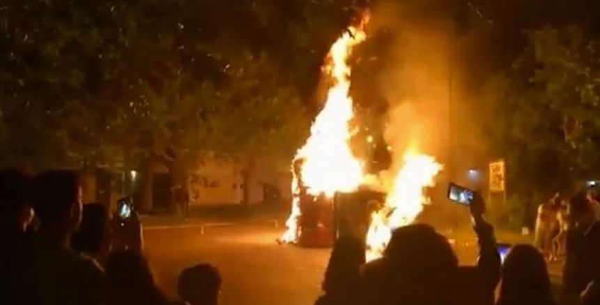 جماهير أرجنتينة تحرق دُمية لاعب بايرن ميونخ