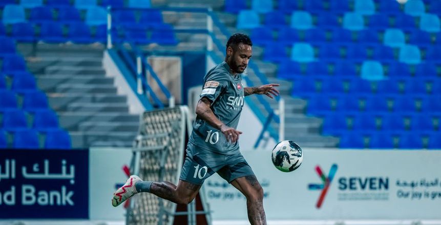 تقارير: الهلال السعودي يقرر تعليق قيد نيمار وتعويضه بظهير أيسر
