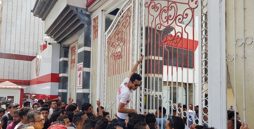 عاجل| الزمالك يعلن نفاد جميع تذاكر نهائي الكونفيدرالية