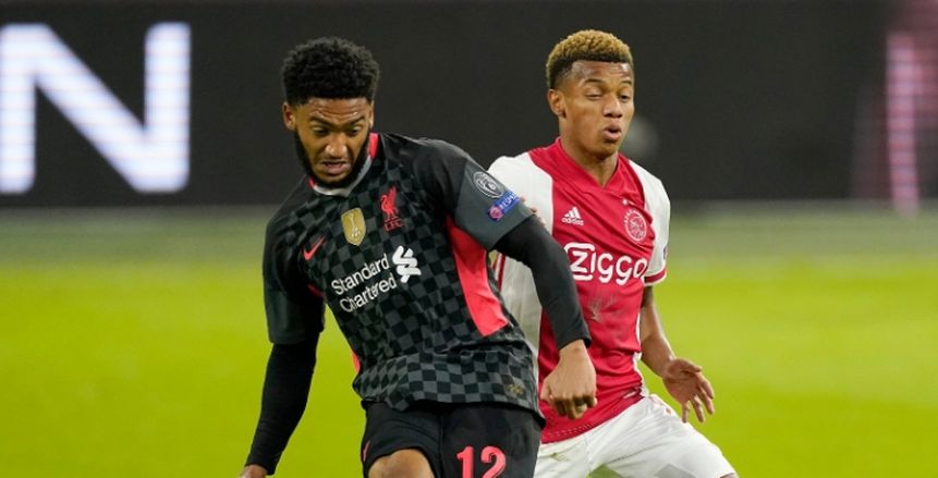 ليفربول يضرب أياكس بهدف بالنيران الصديقة في الشوط الأول (فيديو)
