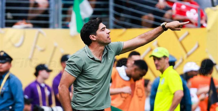 مدرب بالميراس البرازيلي يعلن استمراره رغم عدم التجديد: كلمتي عقد