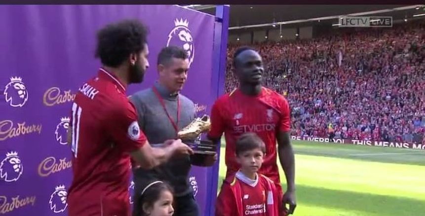 إنجاز جديد.. صلاح أول لاعب غير أوروبي يتوج بالحذاء الذهبي بإنجلترا مرتين متتاليتين