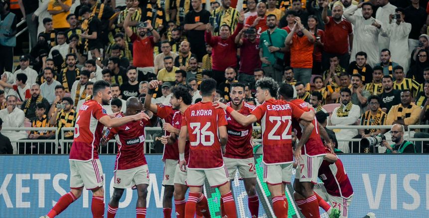 بتألق «الشناوي».. الأهلي يتفوق على اتحاد جدة بهدف في الشوط الأول