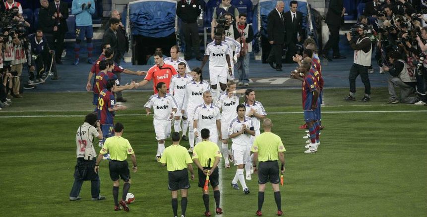 «الوطن سبورت» يوضح| هل يقوم برشلونة بممر شرفي لريال مدريد في السوبر الإسباني؟