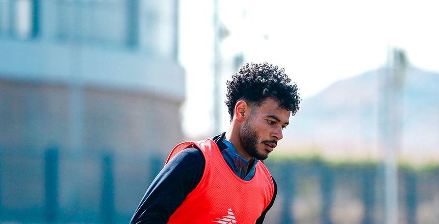 إصابات وسط الملعب تفتح الطريق لمشاركة دونجا مع المنتخب أمام بوركينا فاسو