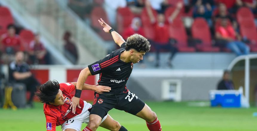 إمام عاشور يحصد جائزة أفضل لاعب في مباراة الأهلي وأوراوا