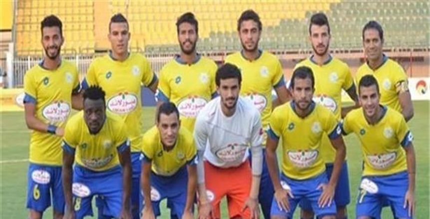 الإسماعيلي ينتظر البطاقة الدولية لـ"كالديرون" و"ريتشارد"