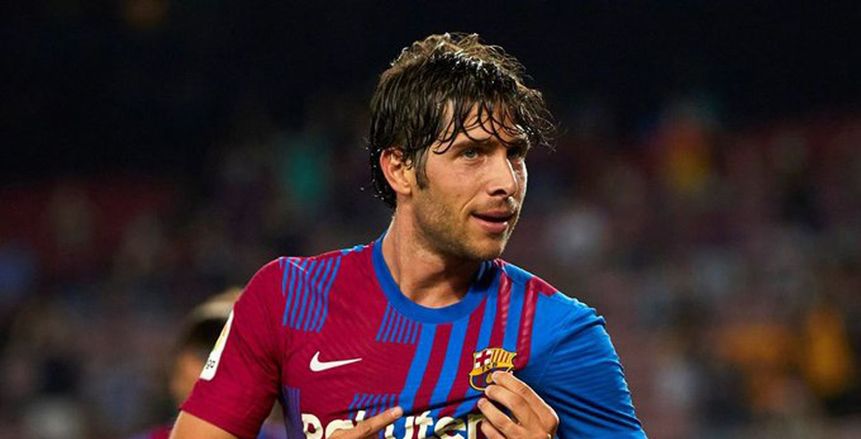 سيرجي روبيرتو يودع برشلونة بالدموع