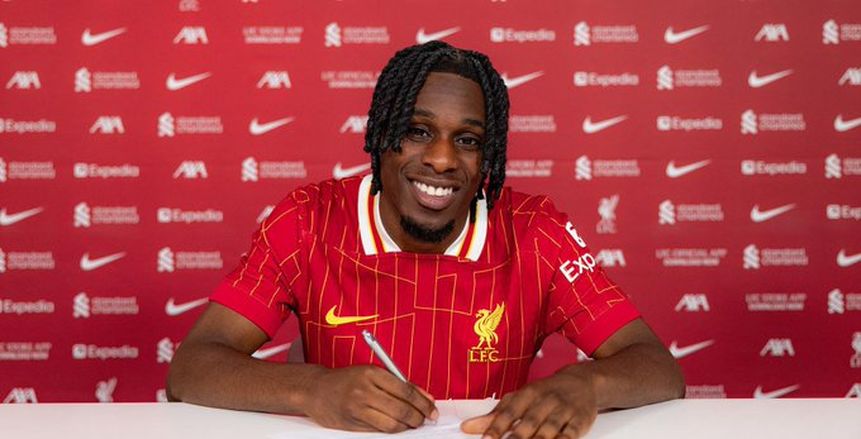 ليفربول يعلن رسميا التعاقد مع بديل أرنولد لتدعيم صفوف الفريق