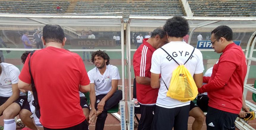 بالصور| منتخب الفراعنة يبدأ تدريبه الرئيسي على ملعب نيلسون مانديلا