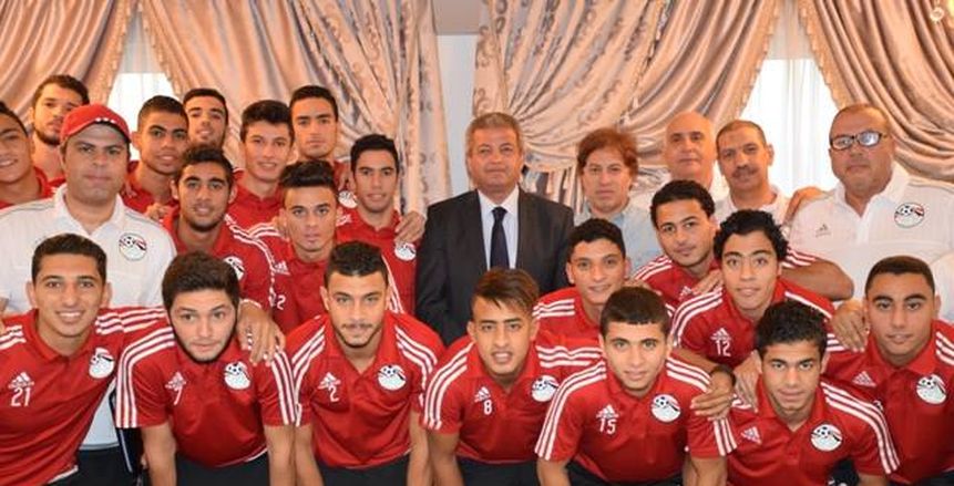 بالصور| منتخب الشباب في مدرجات ستاد القاهرة لدعم الفراعنة
