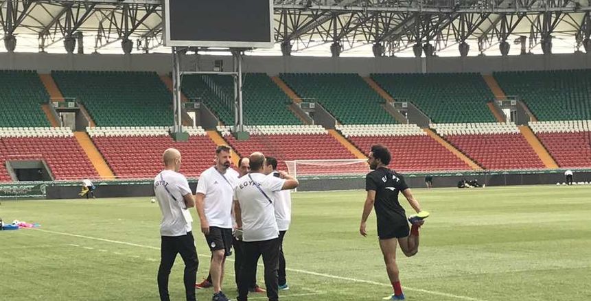 بالفيديو| صلاح يؤدي مرانه الثالث مع المنتخب منفردا