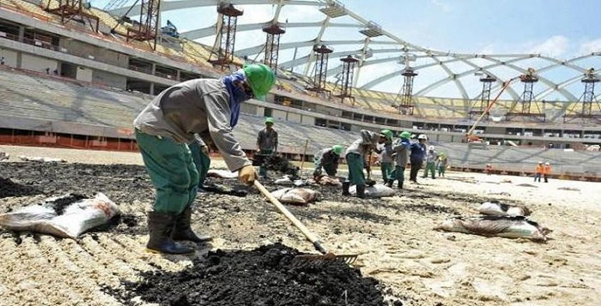 وفاة «عامل نيبالي» تفتح ملف سقوط الضحايا بـ «مونديال قطر»