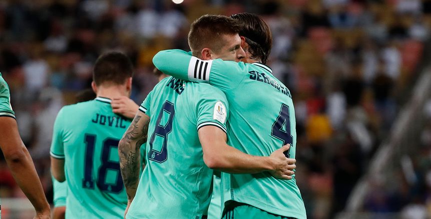 الريال يكتسح فالنسيا وينتظر الفائز من برشلونة وأتلتيكو في النهائي (فيديو)