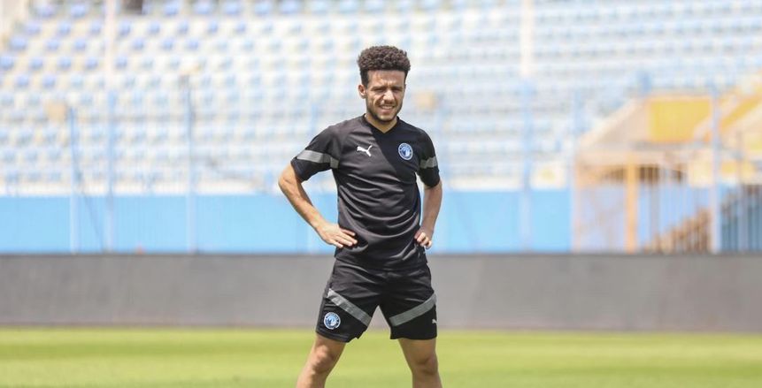 مصطفى فتحي يهدر هدفا لبيراميدز أمام المرمى الخالي لحرس الحدود