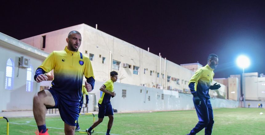 «رئيس التعاون السعودي» يطالب الجماهير بالصبر على "عماد متعب"