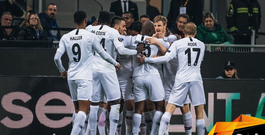 بالفيديو| آنتراخت فرانكفورت يتأهل إلى ربع نهائي الدوري الأوروبي على حساب إنتر ميلان