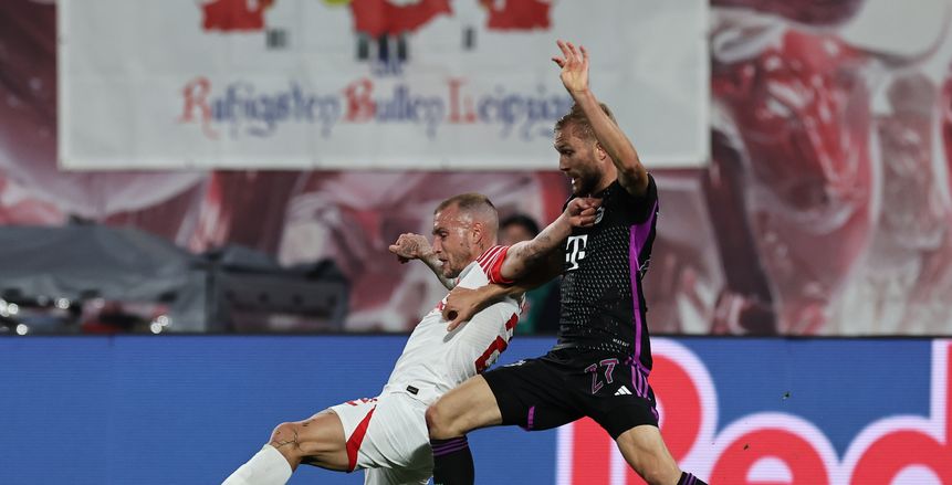بايرن ميونيخ يتعادل مع لايبزيج ويفرط في صدارة الدوري الألماني
