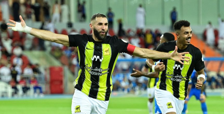الاتحاد يتقدم على الهلال 3-1 في شوط أول ناري بكلاسيكو السعودية